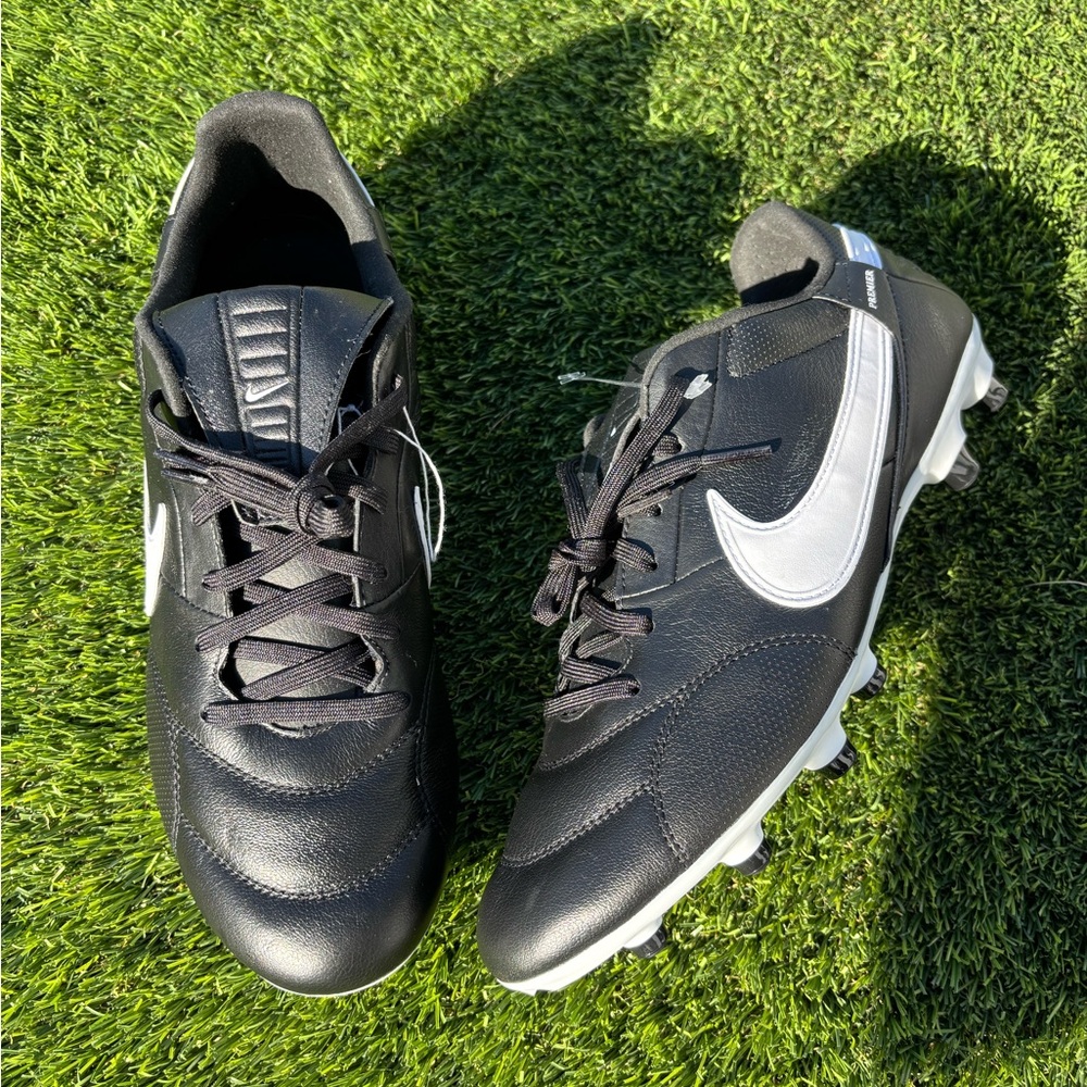 Nike Premier 3 Low FG “Black/White” Leather Soccer Cleats Size 9